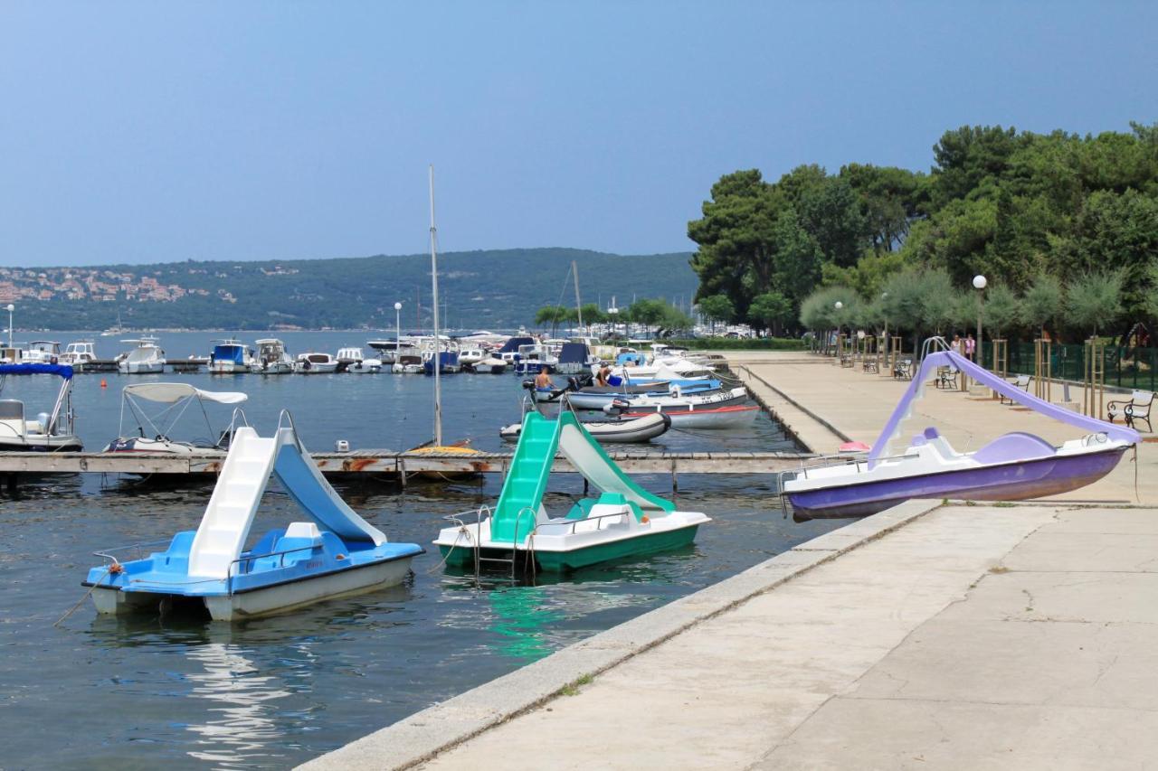Apartments With A Parking Space Punat, Krk - 20553 Экстерьер фото