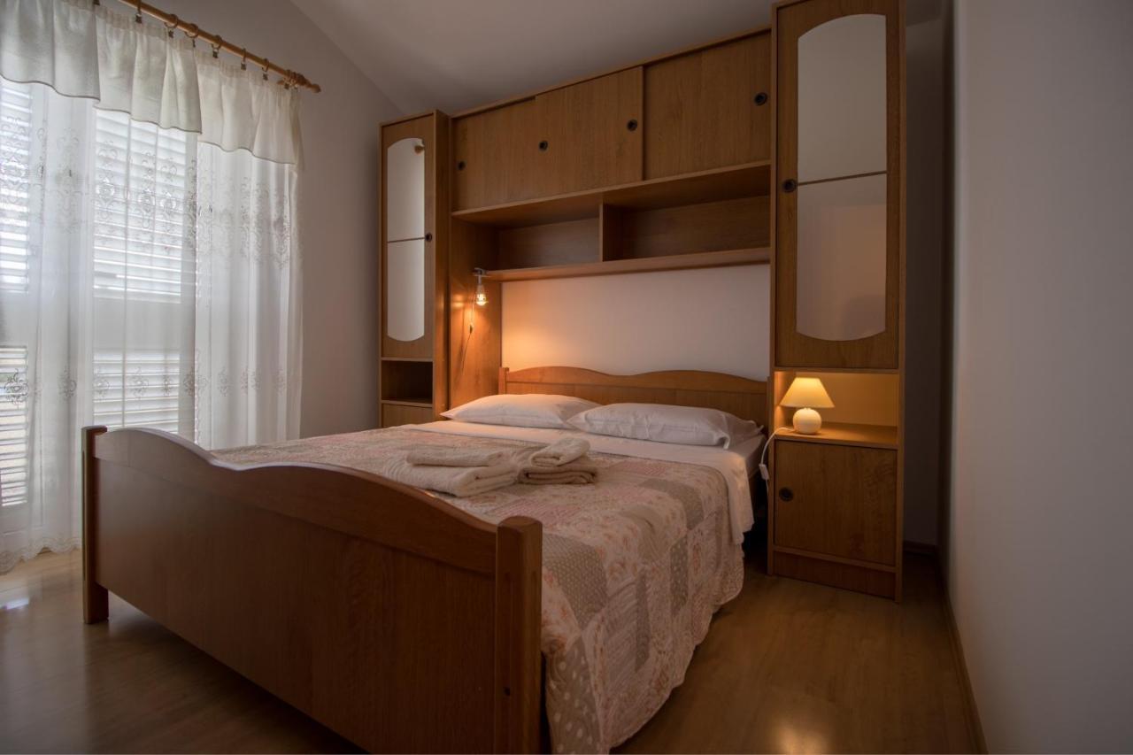 Apartments With A Parking Space Punat, Krk - 20553 Экстерьер фото